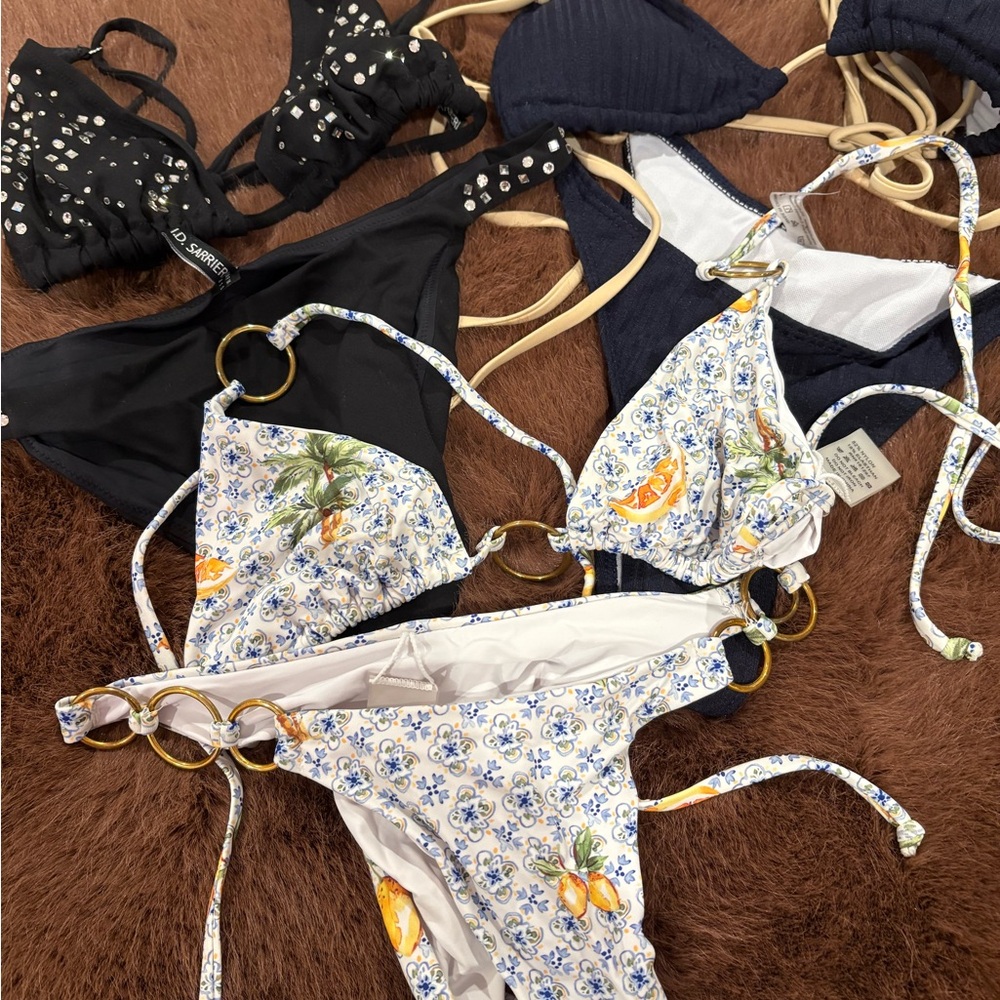Bikini bundle size small